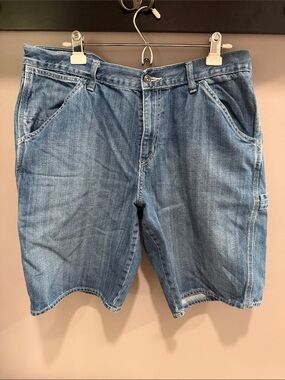 Men’s Old Navy Light Blue Denim Carpenter Shorts Size 36